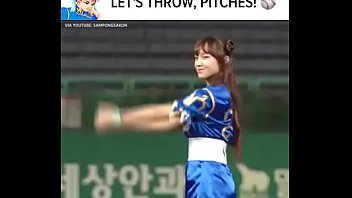 GameSpot - Chun Li can throw. Watch the original video...